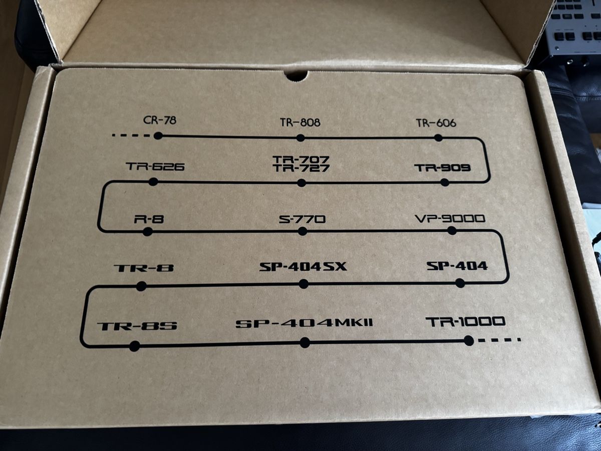 Roland Musikinstrumente: Roland TR-1000 - Rhythm Creator Drummachine – Neu (gemäss Beschreibung) aus Zürich von 1cut2 6