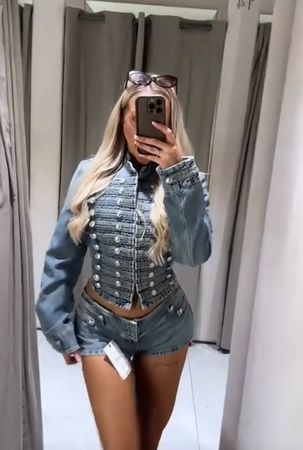 Ensemble veste et short en jean bleu état neuf taille S