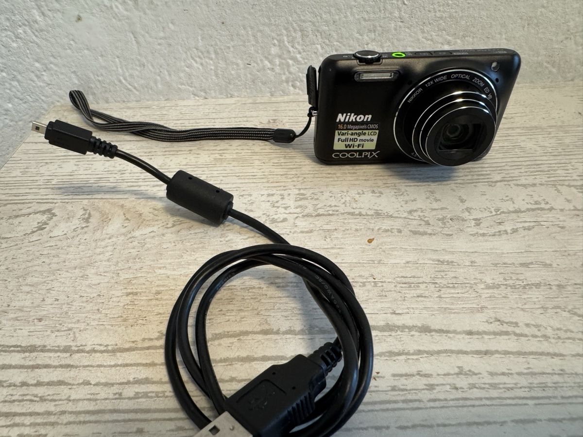 Nikon Fotocamera: Nikon coolpix s6600 digitalkamera – Usato da Zunzgen venduto da milesdavis76 1