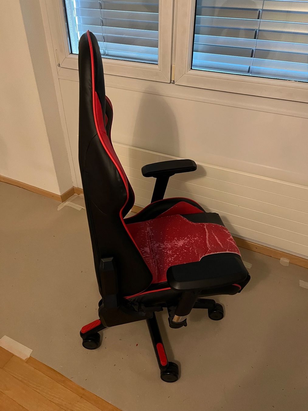 DXRacer Sedie: DXRACER Gaming Stuhl – Usato da Stäfa venduto da PatrickOO7 1