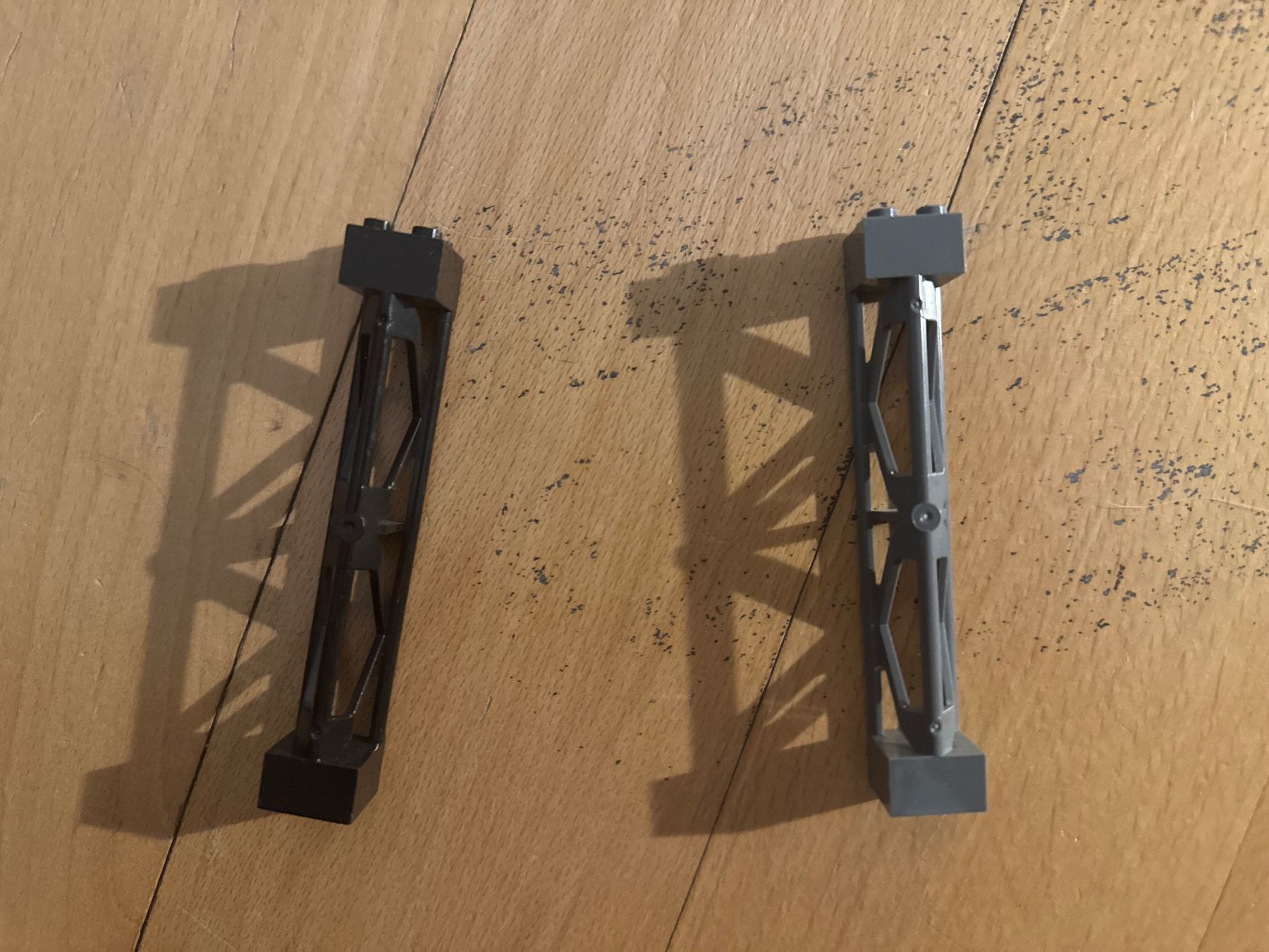 Lego Kit di costruzioni: Lego 2x2x10 Girder Triangular Vertical – Usato da Zürich venduto da PRIMEPRIMO 1