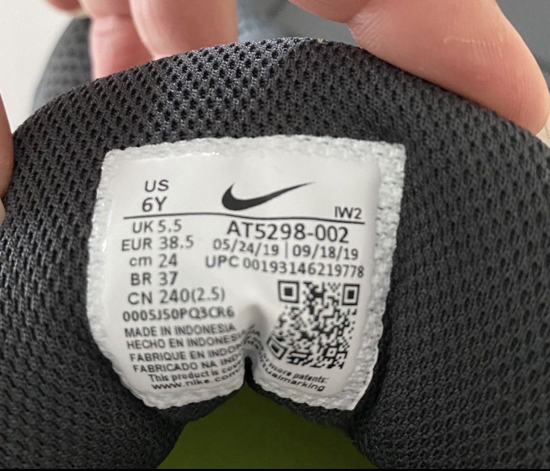 Nike Scarpe da uomo: gr 38,5 – Usato da Winterthur venduto da EasyRS 5