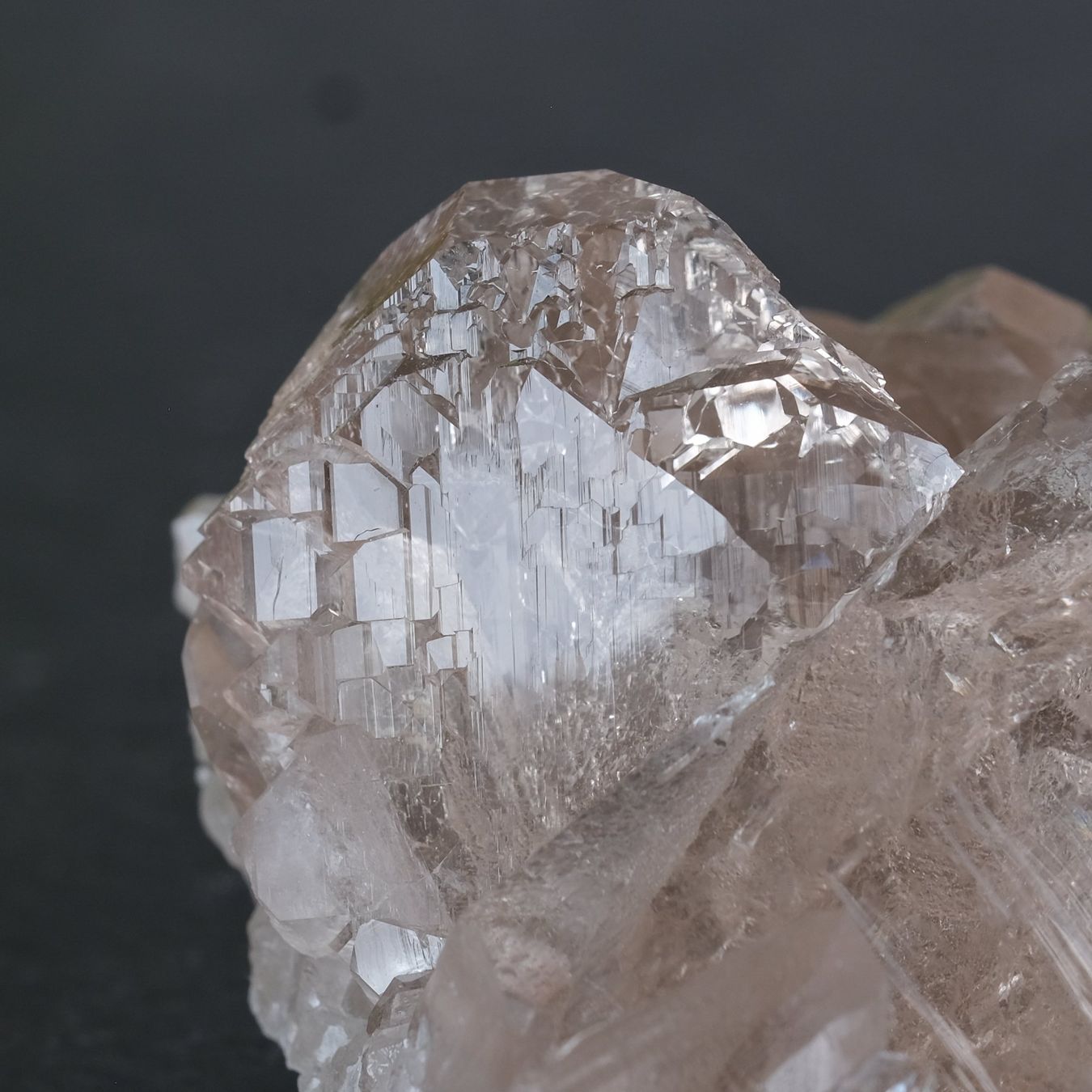 Minerali & Pietre curative: Rauchquarz - Gwindel - Val Cavardiras - Graubünden – Usato da Heiden venduto da mats10 1