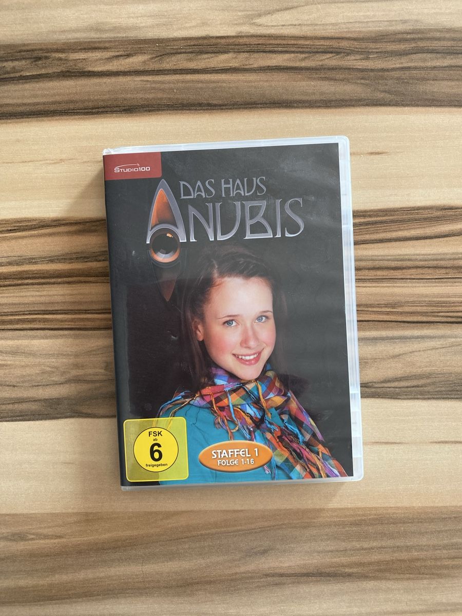 Tutti i DVDs: Haus Anubis DVD Staffel 1 und 2 – Usato da Wilen b. Wil venduto da Patricia11