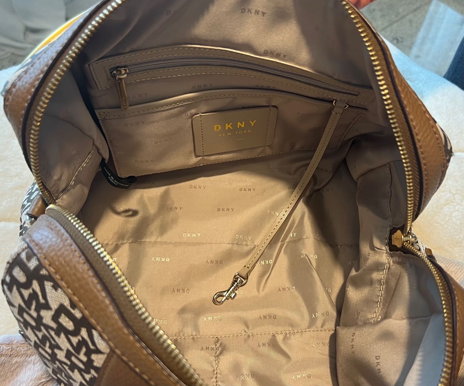 DKNY Borse da donna: DKNY Handtasche – Usato da Uster venduto da Family_Boutique 6