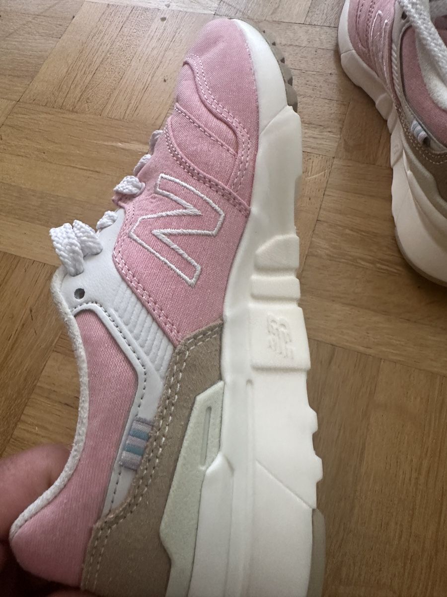 New Balance Scarpe da donna: New Balance 997H, rose, 36 – Nuovo e nell'imballaggio originale da Neuchatel venduto da feta_ze 6