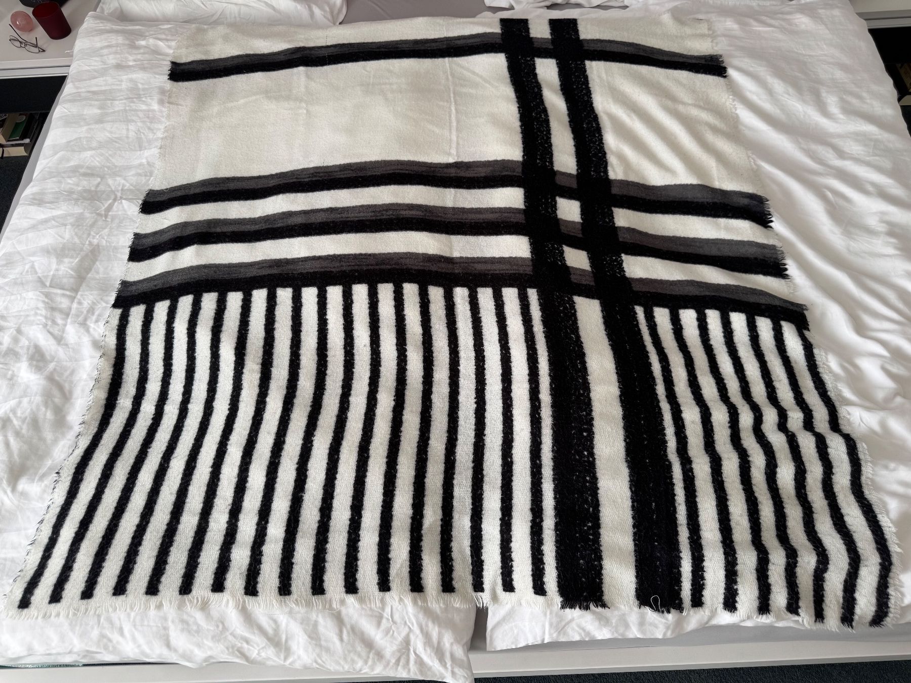 Zara Foulard & Sciarpe: Moderner, kuscheliger Schal – Usato da Urdorf venduto da roses202