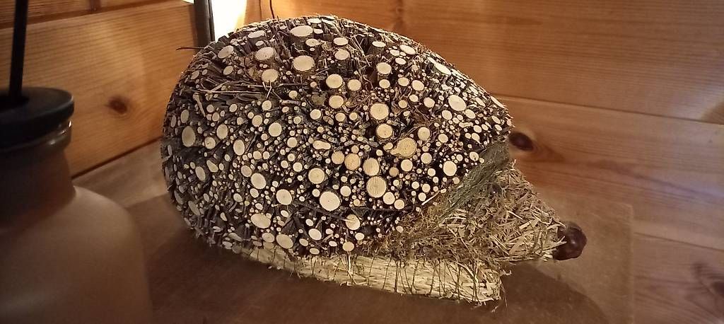 Alle Dekorationen: Igel Tierfigur aus Naturmaterial – Neu (gemäss Beschreibung) aus Salez von EMERCARO