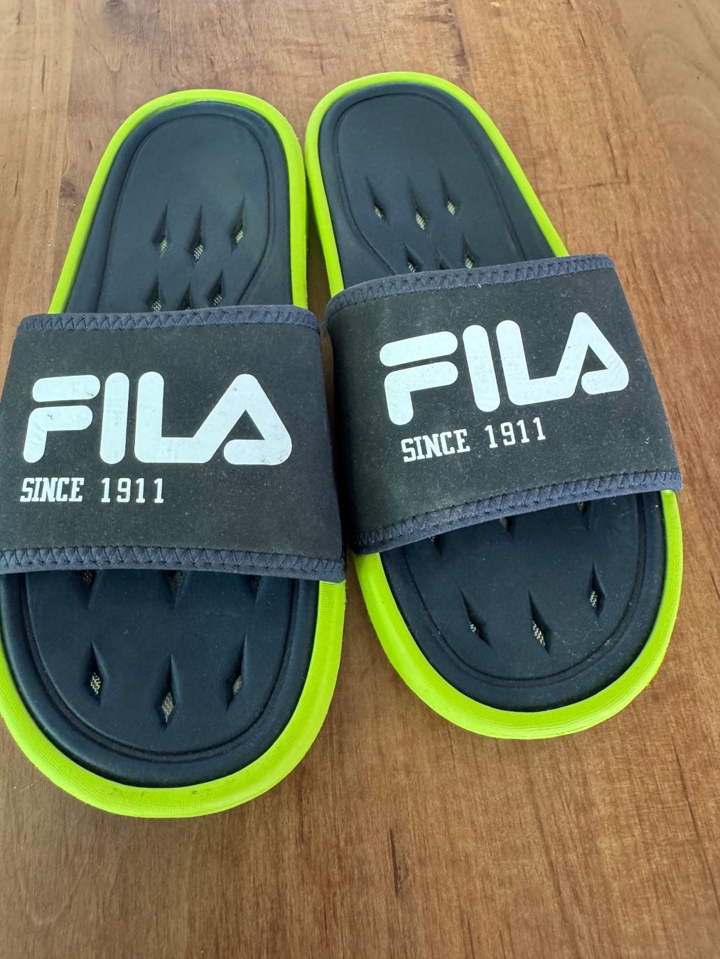 Fila Herrenschuhe: Adiletten Gr. 41 – Gebraucht aus Bünzen von Voegi8