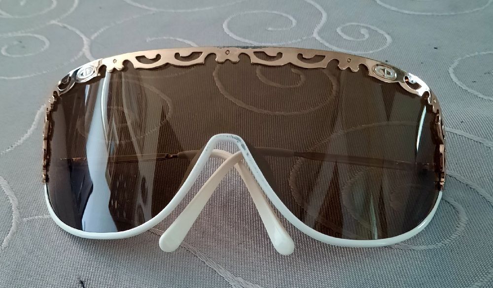 Dior Brillen & Gläser: Sonnenbrille von Christian Dior mit Etui – Gebraucht aus Eschenbach von Alicekunst 5