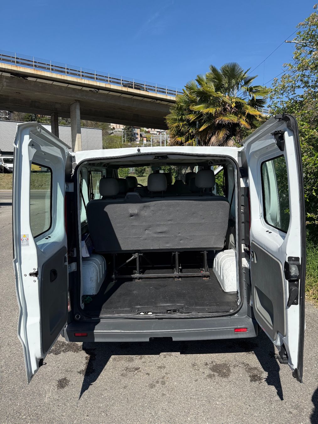 Opel Autos: Opel Vivaro 9 plätzter Minivan Mit MFK – Gebraucht aus Chiasso von she_9rhj 8