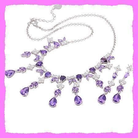 Catenine: erlesene Halskette – Collier – Nuovo e nell'imballaggio originale da Oberglatt ZH venduto da Diamond-Girl 3