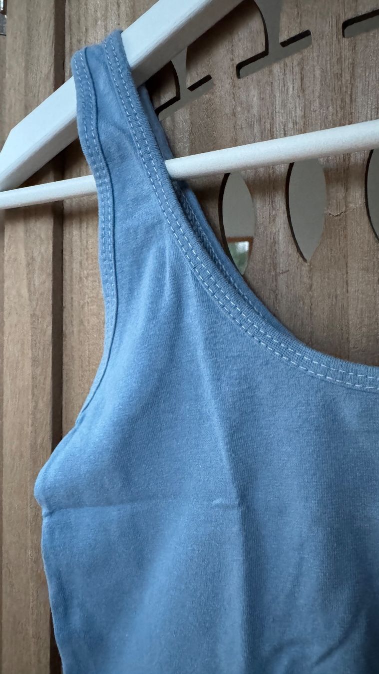 Top: Blaues bauchfreies Top – Usato da Riedern venduto da leoni_m 1
