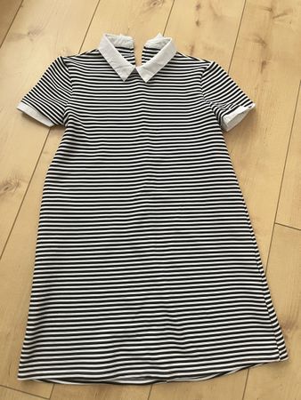 Robe rayée noire et blanche 