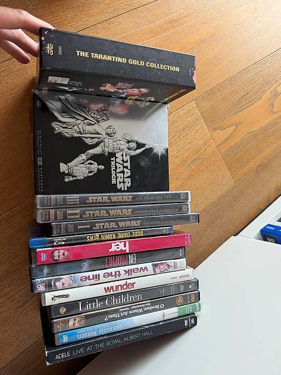 Tutti i DVDs: 21 DVDs müssen weiterziehen – Usato da Schindellegi venduto da Poshanna