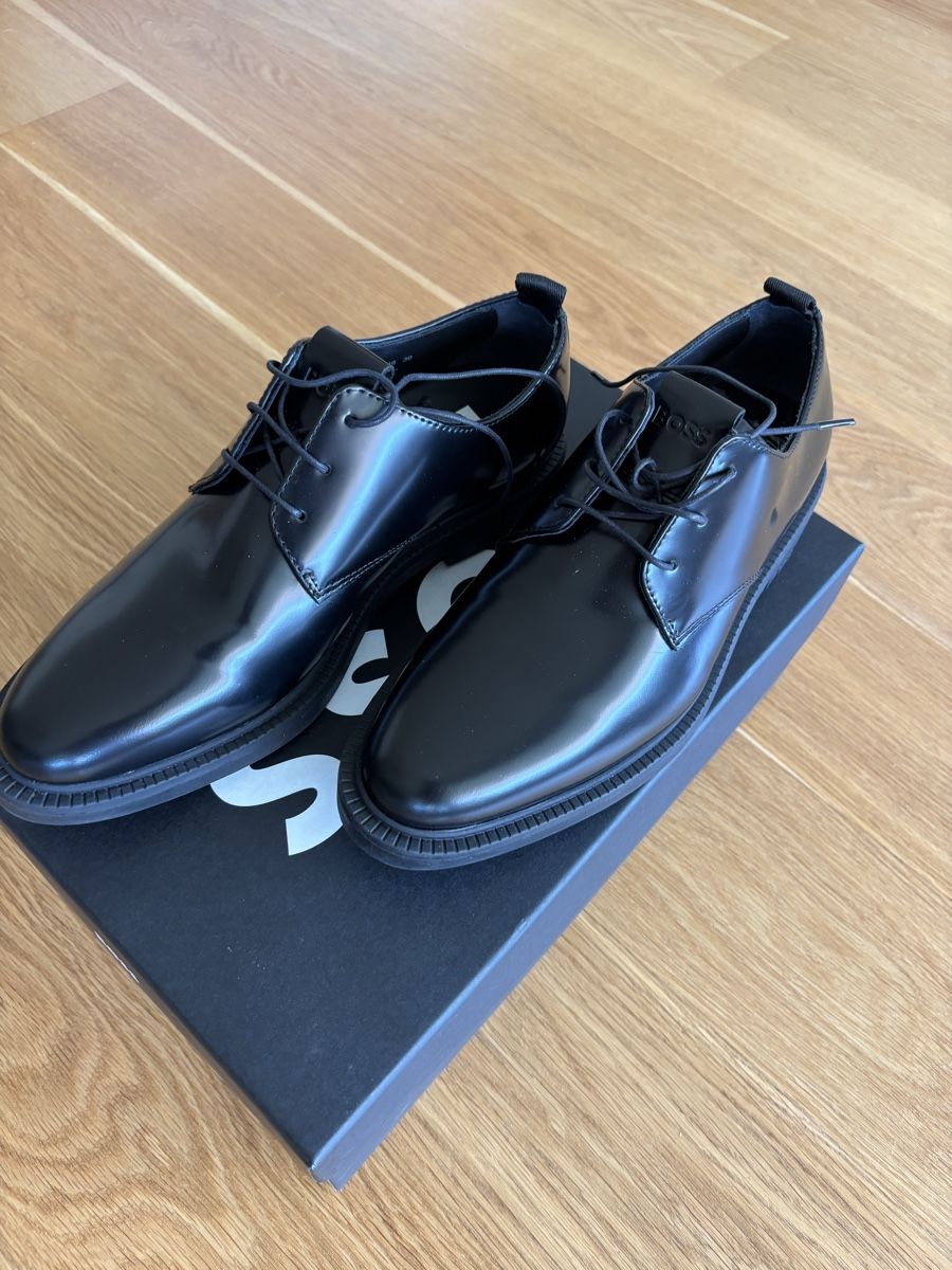 Herrenschuhe: Hugo Boss Lederschuhe – Gebraucht aus Schwyz von Lu_cazz