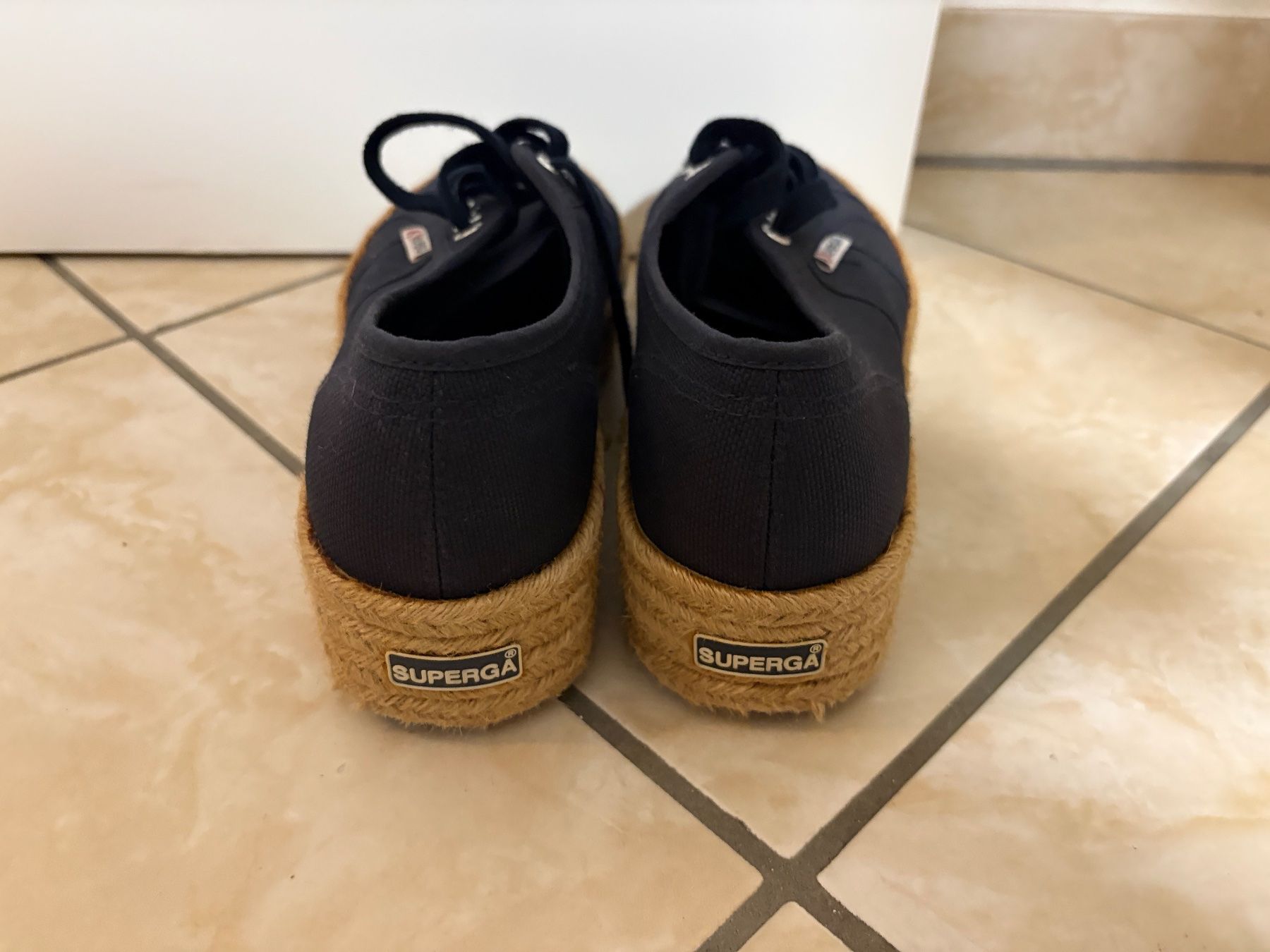 Superga Scarpe da donna: SUPERGA Shoes - Size 41 - worn once – Usato da Muzzano venduto da Sidney_3 2