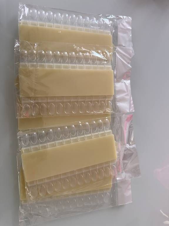 Unghie finte: Palette unghie nails – Usato da Mendrisio venduto da esthetic111