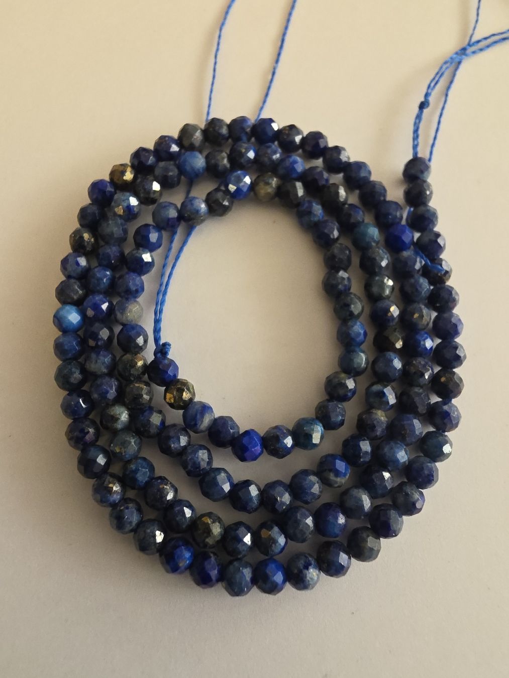 Minerali & Pietre curative: Lapislazuli facettiert 3mm. Strang – Nuovo e nell'imballaggio originale da Menziken venduto da Mirager 3