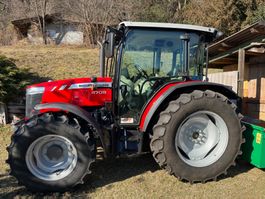 MASSEY FERGUSON 4709 wie neu