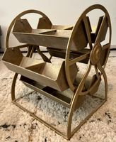 Goldfarbiges Vintage Karussell-Regal - Einzigartiges Design