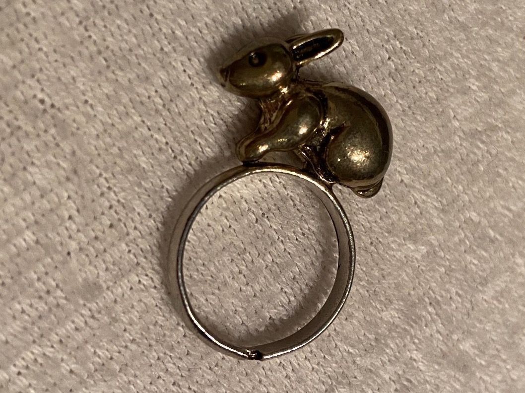 Ringe: verstellbarer Ring mit Hasenmotiv – Gebraucht aus Luzern von 2ndchances 1