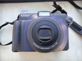 Fujifilm Instax 100 Sofortbildkamera gebraucht schwarz