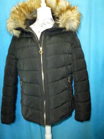 ONLY STEPPJACKE MIT KAPUZE SCHWARZ GR 40 42 RV WIE NEU