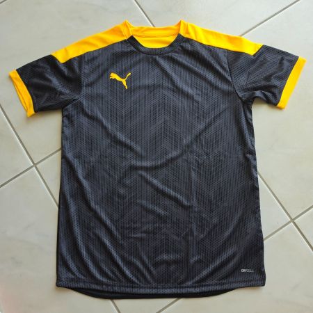 NEUWERTIGES, tolles Sportshirt von Puma Gr.176, tolle Farben