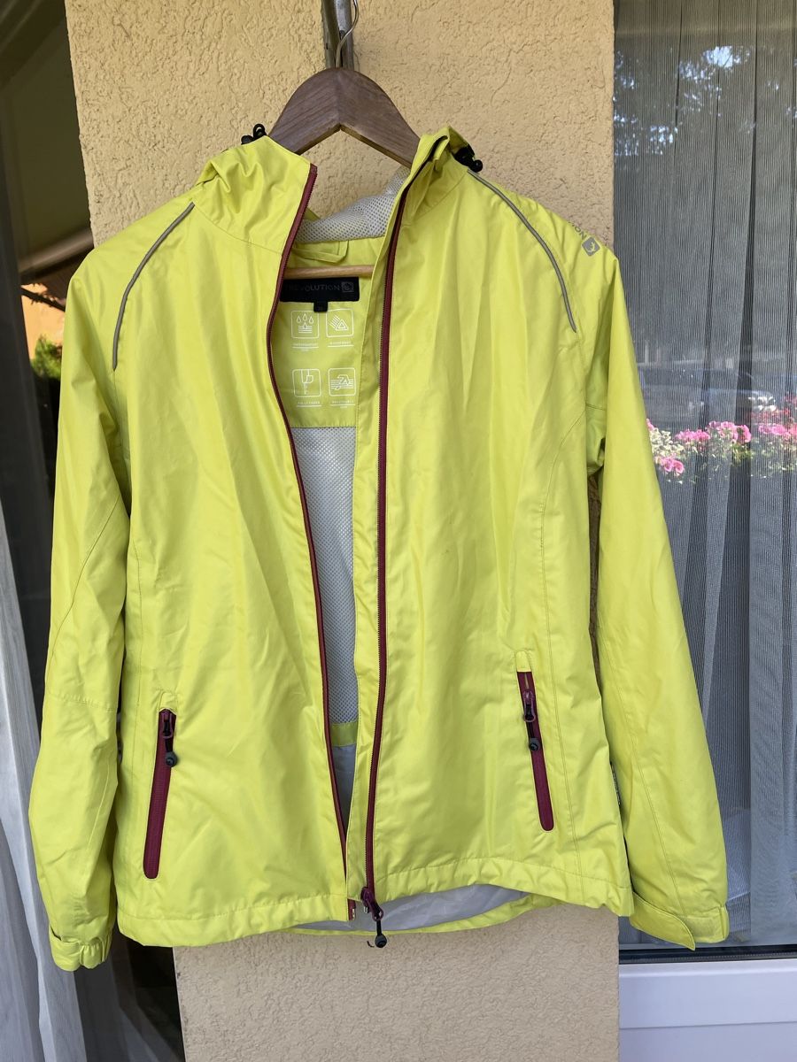 Trevolution Giacche: Regen Jacke von Trevolution Grösse 36 – Nuovo (secondo la descrizione) da Au/ZH venduto da markthallerapperswil 2