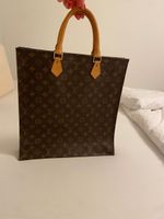 Louis Vuitton Sac plat