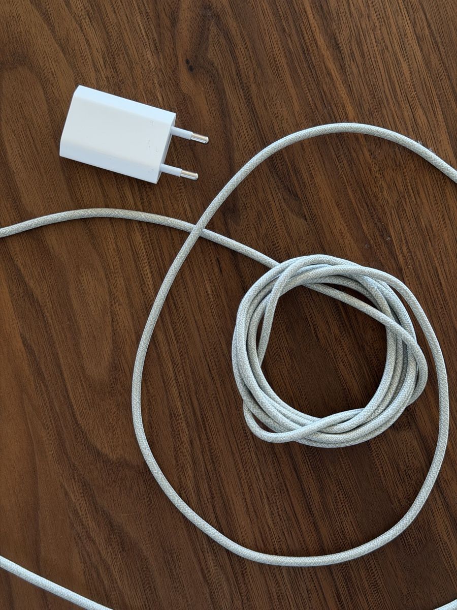 Cavi: Native Union Lightning Kabel USB-A + Adapter – Usato da Zürich venduto da blancali 3