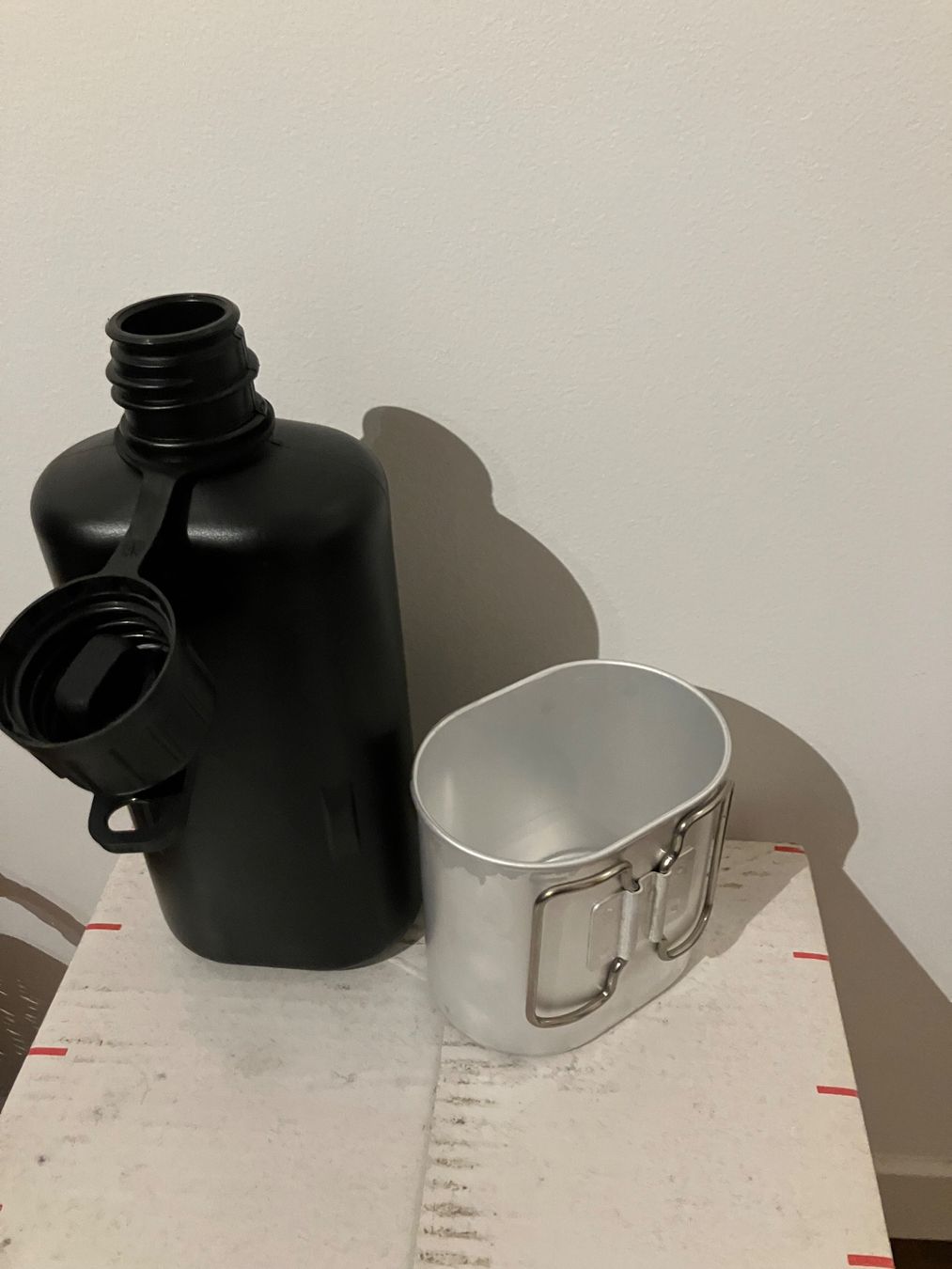 Schweizer Armee Attrezzatura & Pezzi di ricambio: Schweizer Armee Feldflasche M84, Wasserflasche Trinkflasche – Nuovo (secondo la descrizione) da Schlieren venduto da mvm01 3