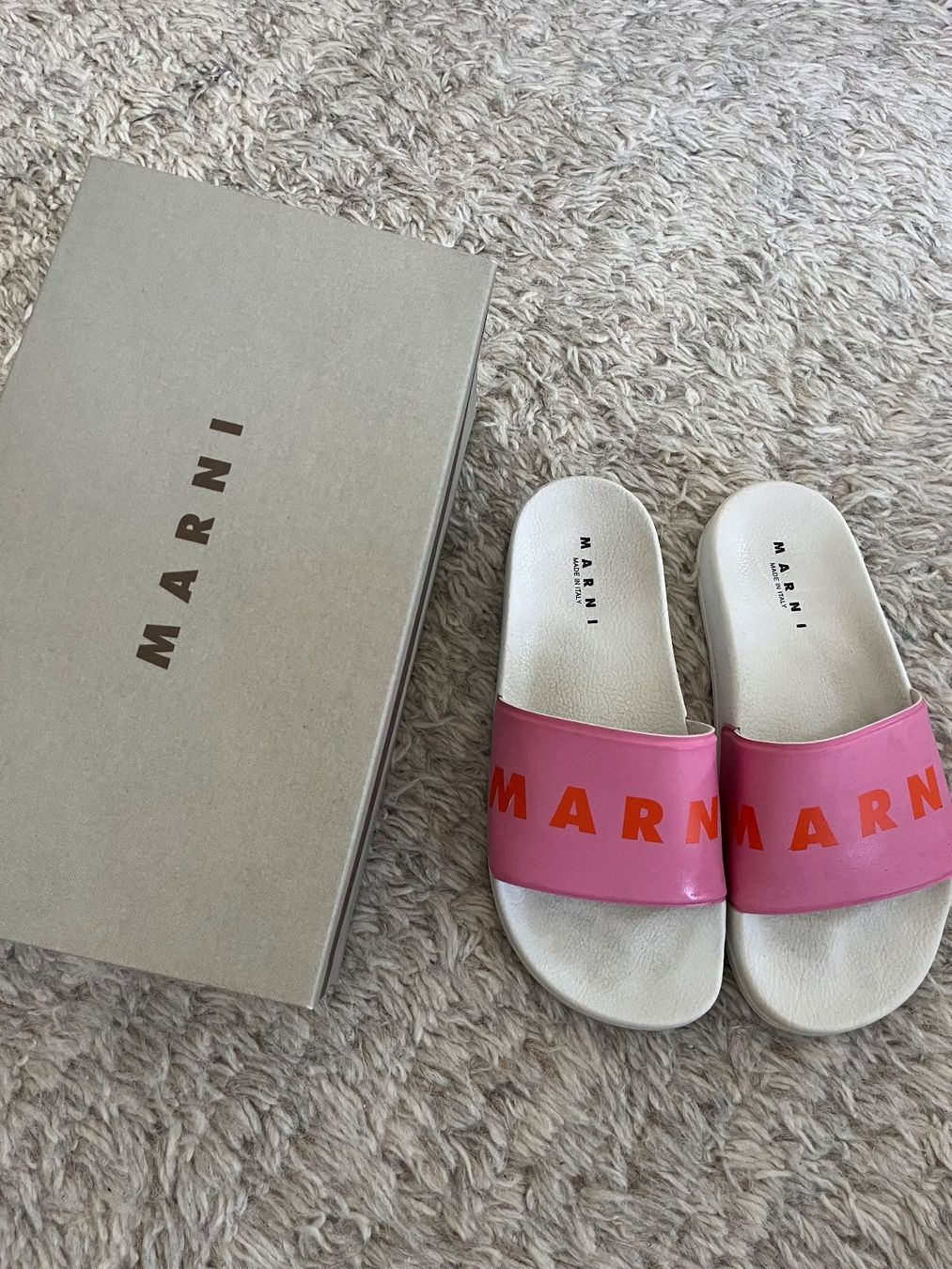 Marni Chaussures femmes: MARNI Badesandale – D'occasion à Utzenstorf par Ismaele 1