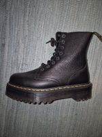 Dr. Martens: JADON III UNISEX - Plateaustiefelette Black