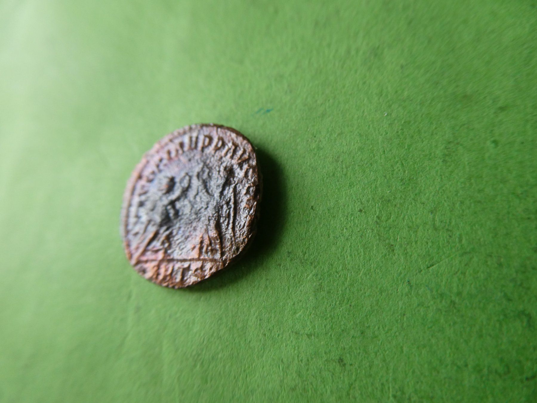 Tutti le monete: uralte Bronzemünze   15 mm     1.44 g – Usato da Hinterforst venduto da Rohusri 3