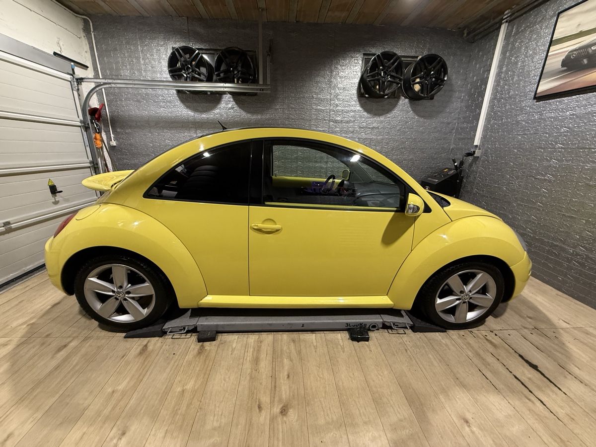 VW Automobili: Vw New Beetle 1.8 Turbo 20V – Usato da Gisikon venduto da SKR-F10 3