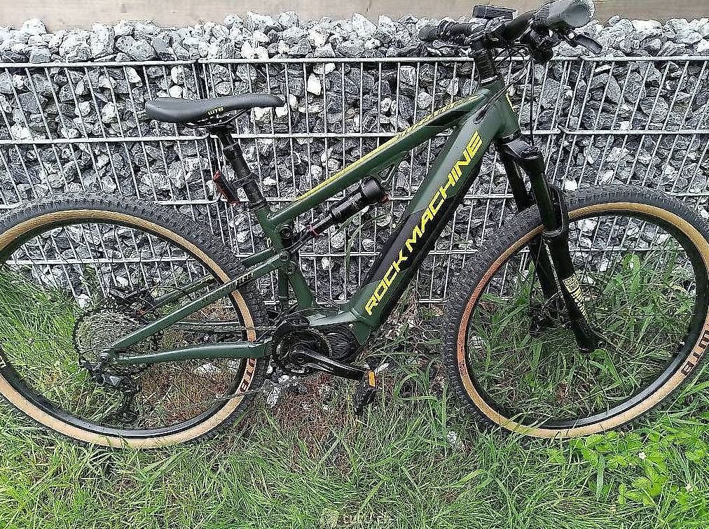 Velos: Rock Machine E Blizzard E Bike MTB Wie Neu 25 oder 50 km/h – Gebraucht aus Staufen von fbe_v8pv 3