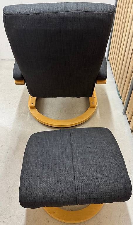 Sessel: Relaxsessel mit Hocker – Gebraucht aus Adlikon b.Regensdf von orientXpress 2