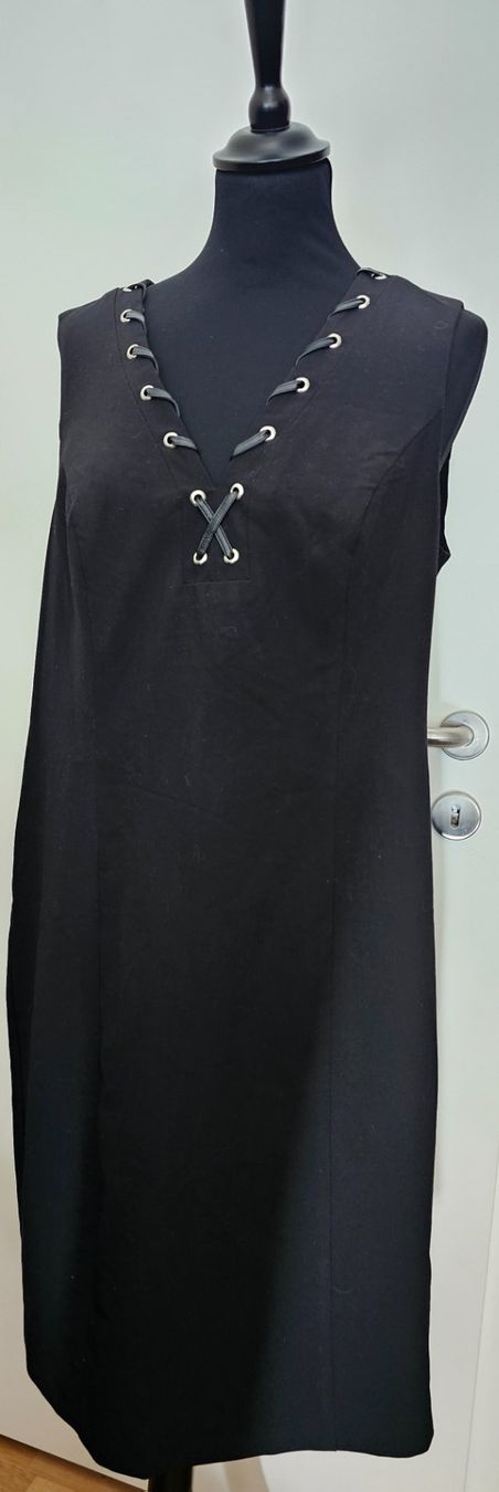 Robes: Robe - bpc selection - Taille 42 – D'occasion à Court par Jovi2