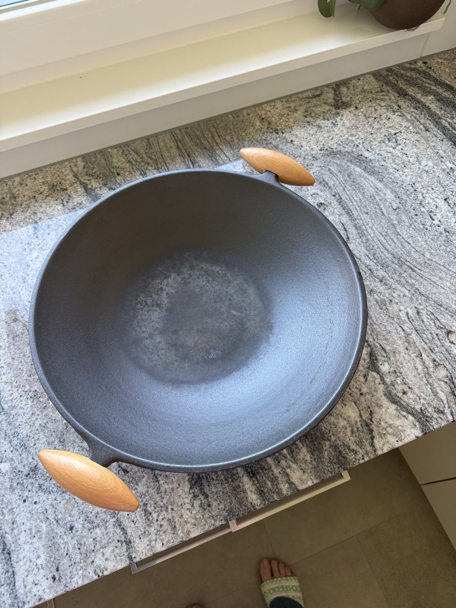 Padelle: Gusseisen Wok 40cm mit Deckel – Usato da Hüttwilen venduto da sar_8gj7 2
