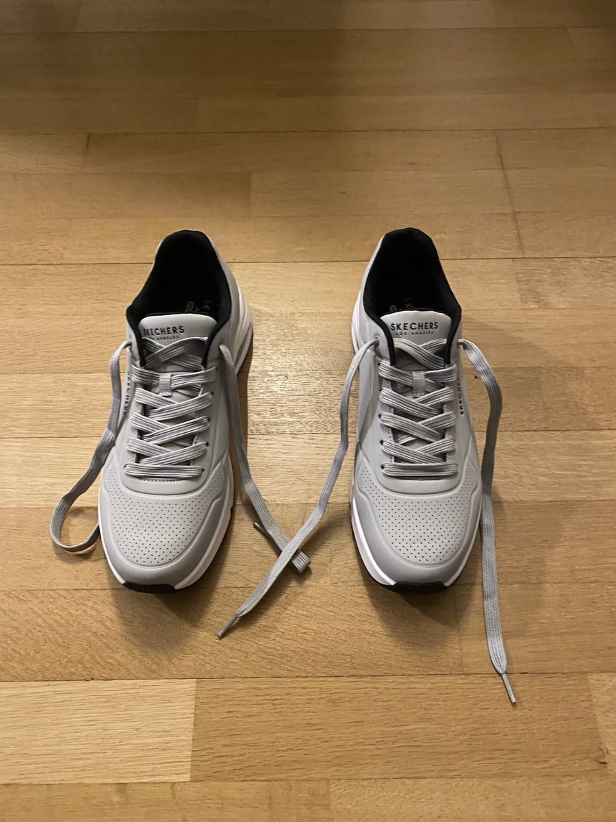 Skechers Scarpe da uomo: Stylische Skechers Sneaker Gr. 45 – Usato da Bern venduto da mod18 4