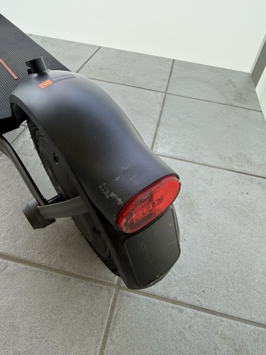 Xiaomi Kickboard: XIAOMI Electric Scooter 6 Lite  – D'occasion à Embrach par nikosacco 4