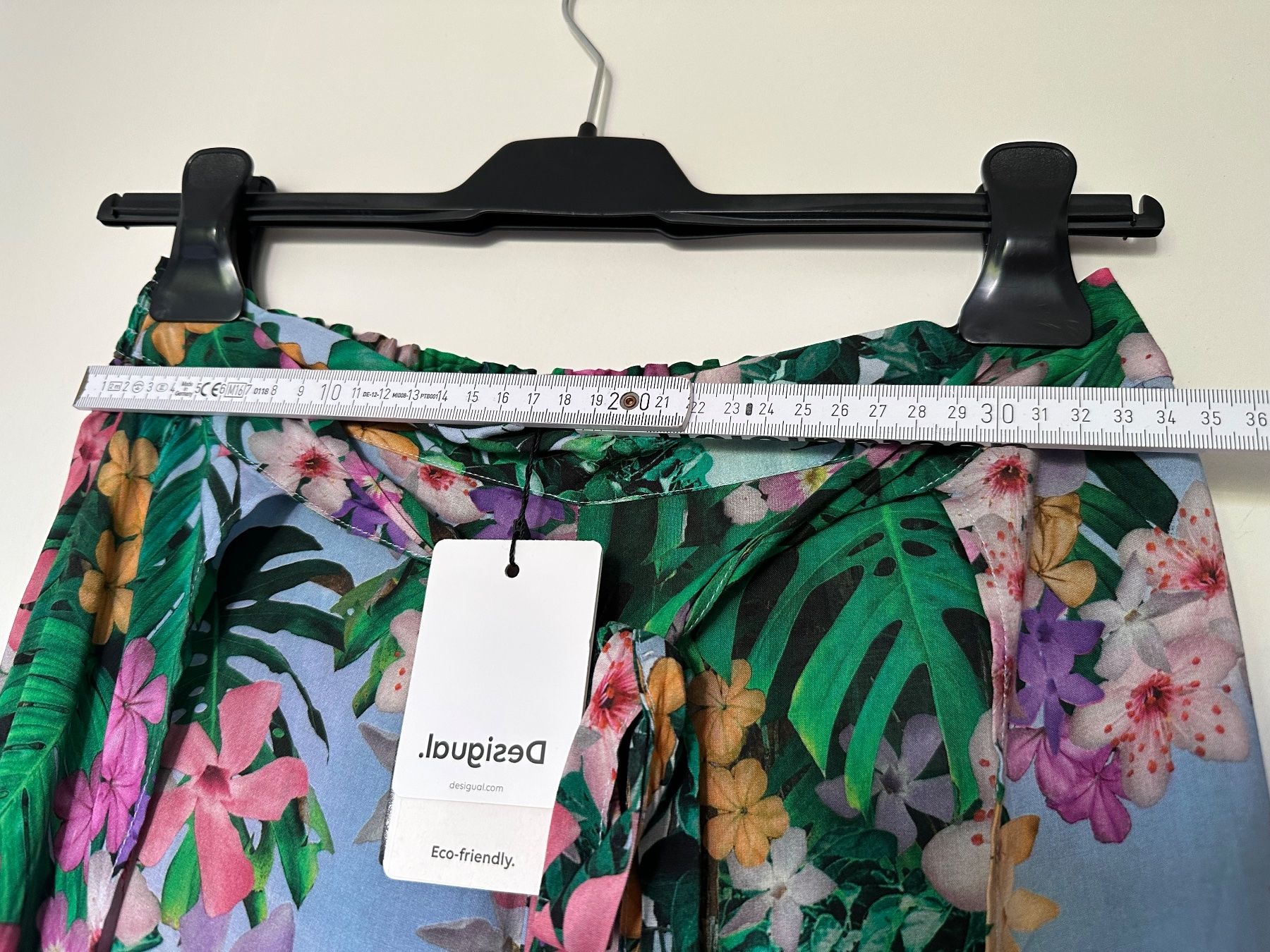 Desigual Hosen: Desigual Stoffhose mit Seitenschlitz NEU – Gebraucht aus Zürich von ong8 2