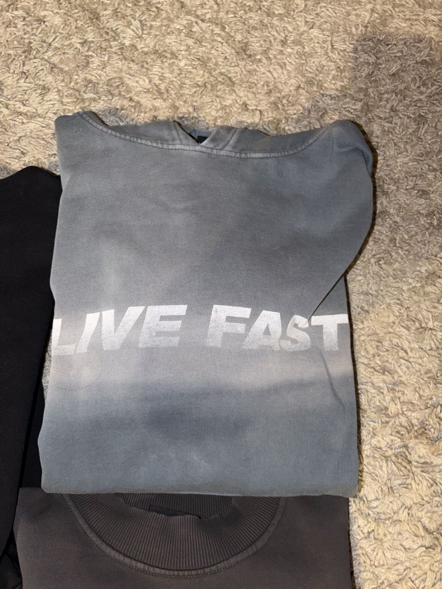 Live Fast Die Young Maglioni & Felpe: LFDY Hoodies 3er Pack – Usato da Visperterminen venduto da lgresell 2