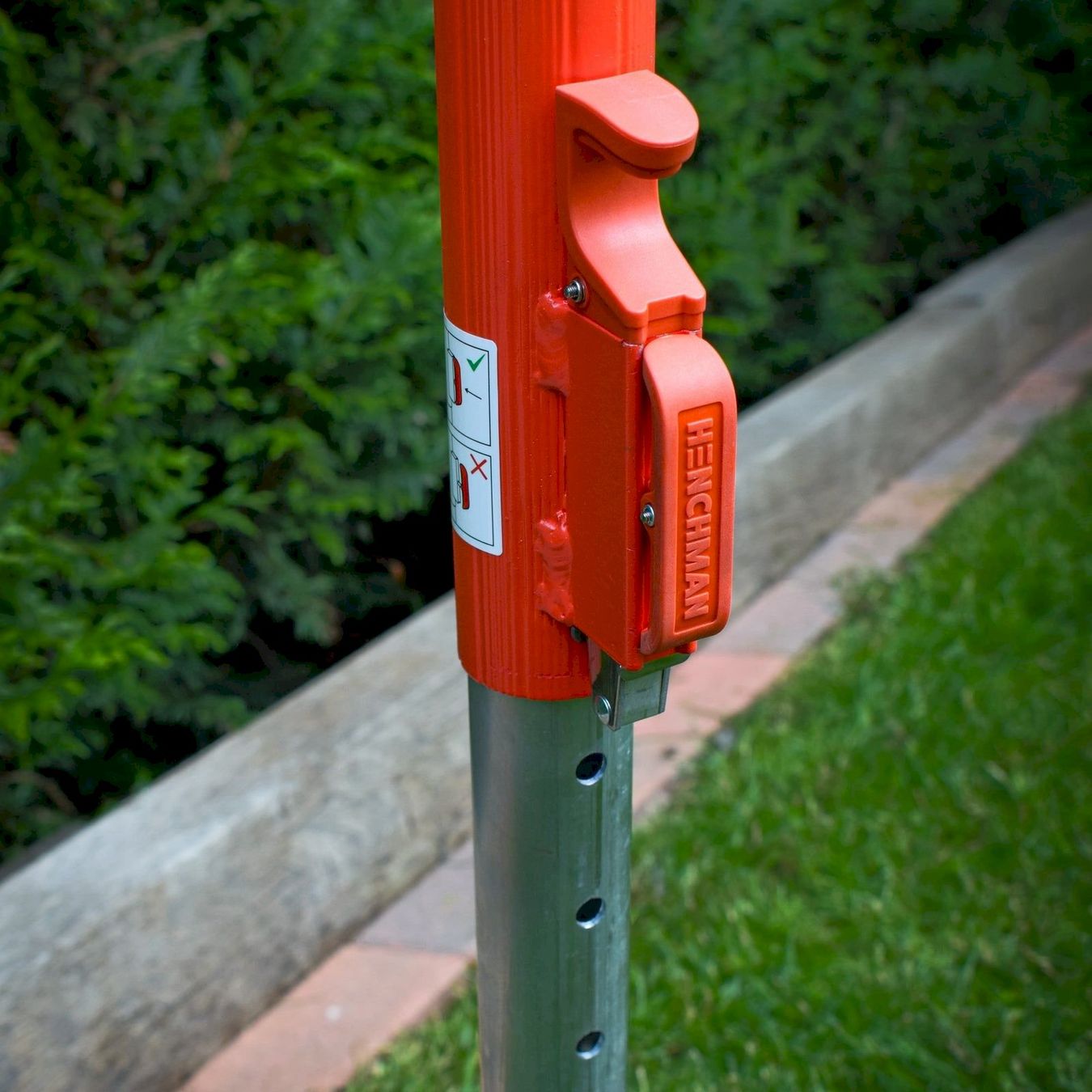 Leitern: Henchman PRO Dreibeinleiter 2,4m – Neu und originalverpackt aus Bottighofen von zaap 6