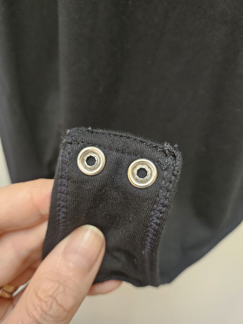 Top: Bodysuit schwarze kurze Ärmel – Usato da Zürich venduto da eri_8w5v 2