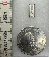 Pin  klein  Metall