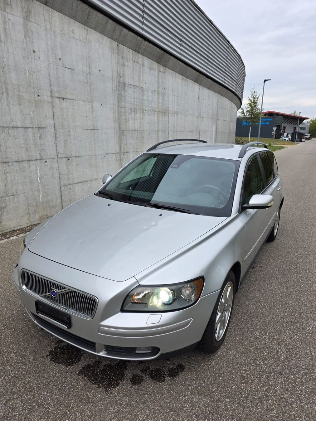 Volvo Automobili: Volvo V50 2.4 – Difettoso da Aarburg venduto da Vito73