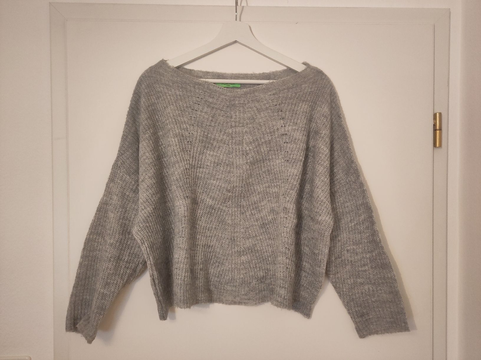 Maglioni & Felpe: Winter Strickpullover, grau meliert, Grösse M - Top! – Usato da Bettlach venduto da Dkennis